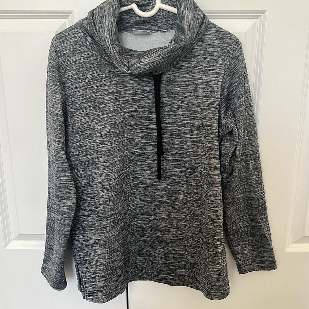 Columbia sweatshirt